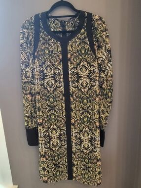 Women’s Printed Long Black & Green Sleeve Dress BCBG MaxAzria